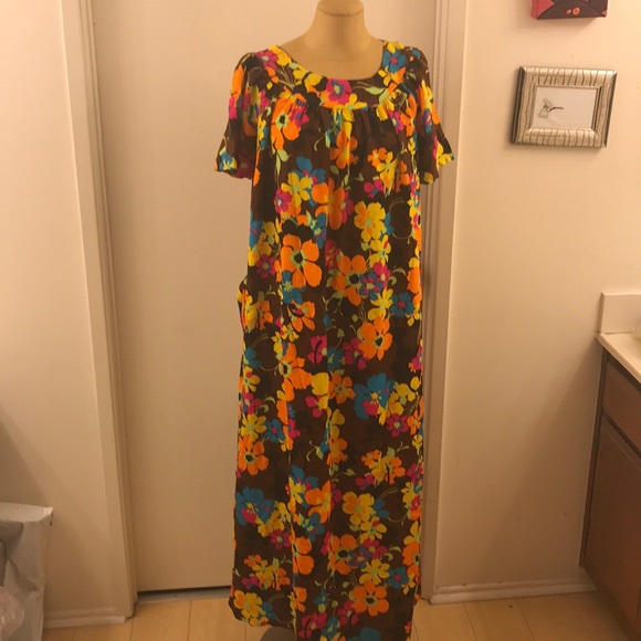 Dresses & Skirts - 💥VINTAGE 60s 70s Hawaiian 🌺 Mumu Aloha Dress💥